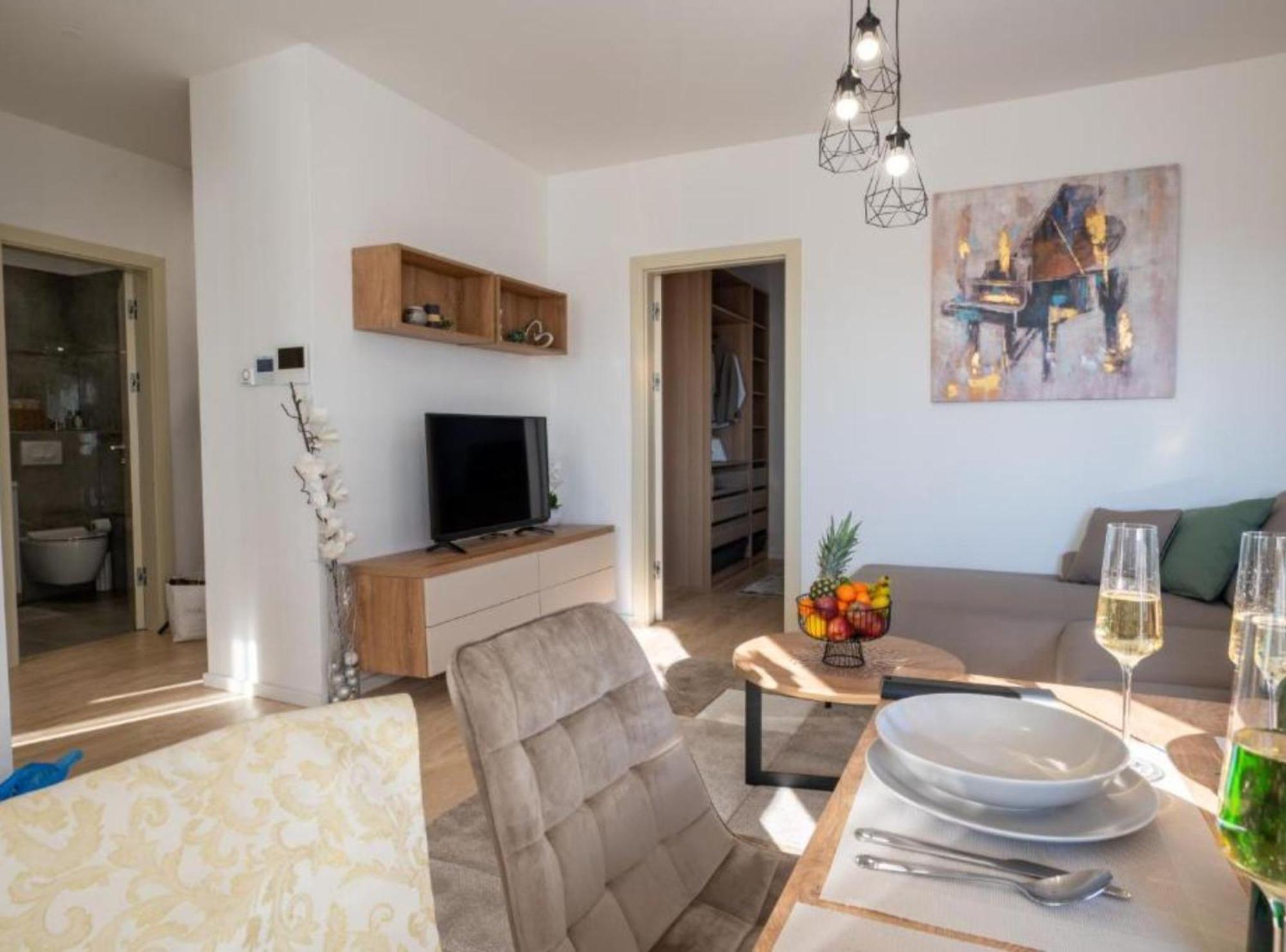 Apartment Kona - Free Parking & Self Check-In Ivanja Reka Zewnętrze zdjęcie