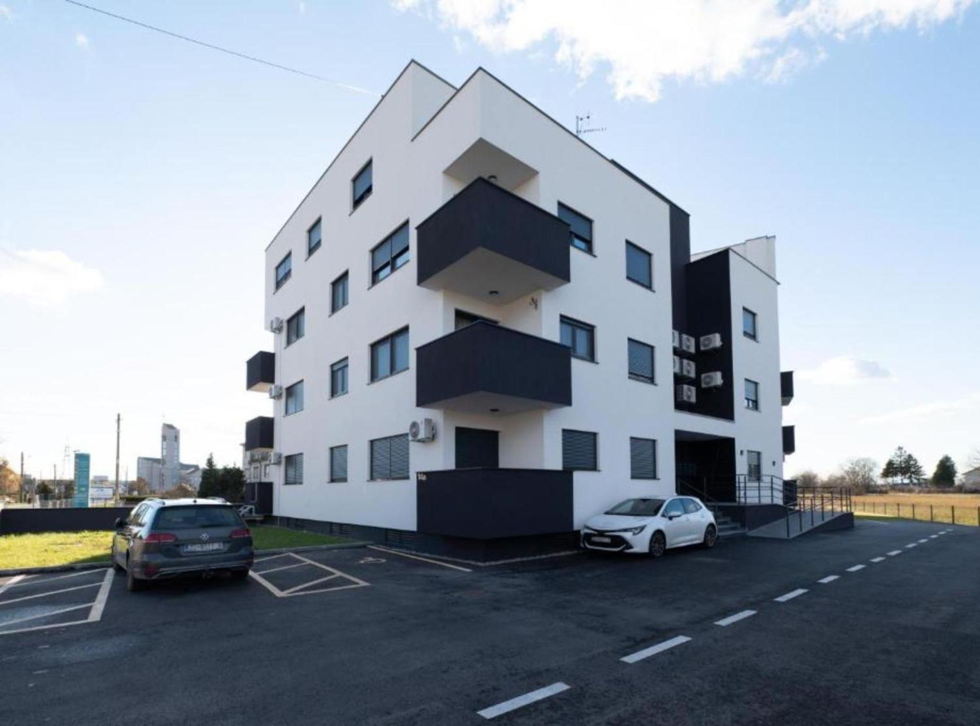 Apartment Kona - Free Parking & Self Check-In Ivanja Reka Zewnętrze zdjęcie