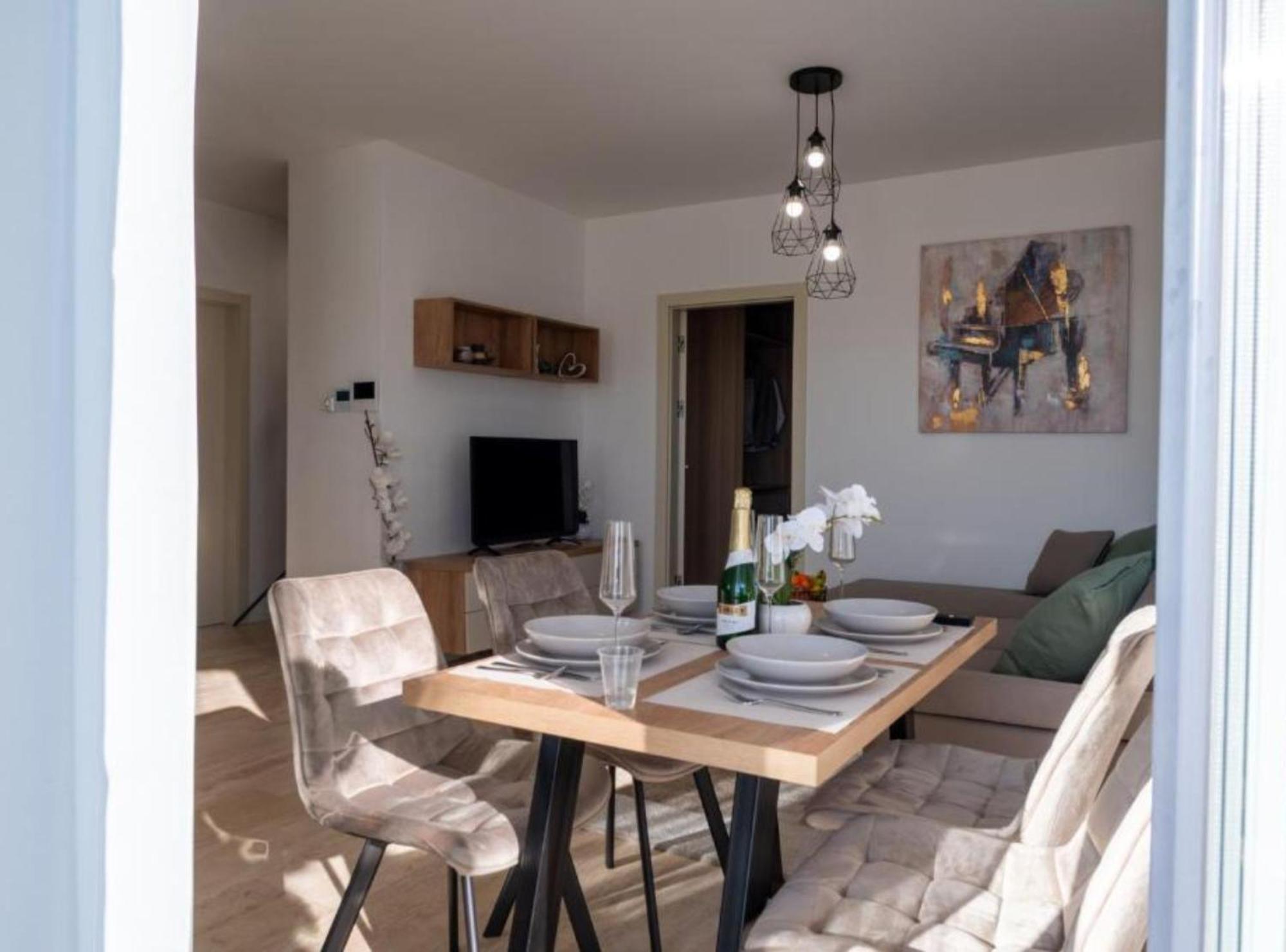 Apartment Kona - Free Parking & Self Check-In Ivanja Reka Zewnętrze zdjęcie