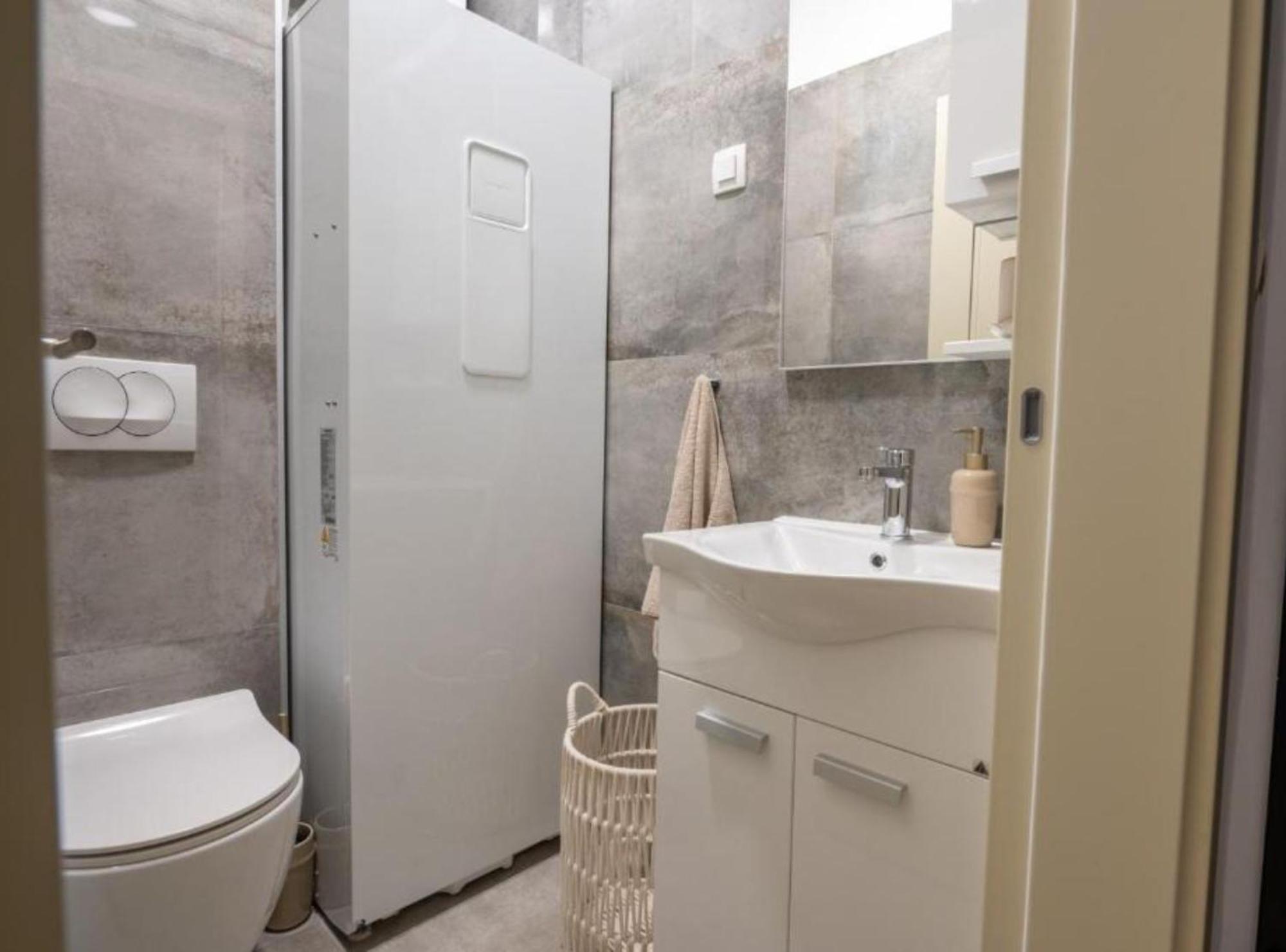 Apartment Kona - Free Parking & Self Check-In Ivanja Reka Zewnętrze zdjęcie